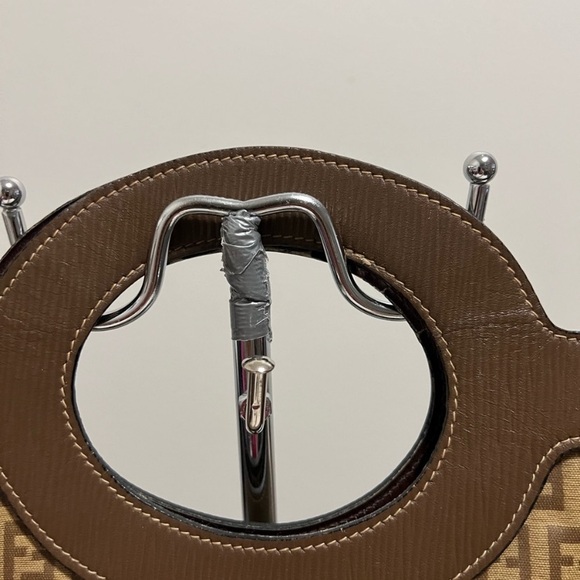 SOLD 🎉Fendi authentic bag FF brown purse - Picture 5 of 11